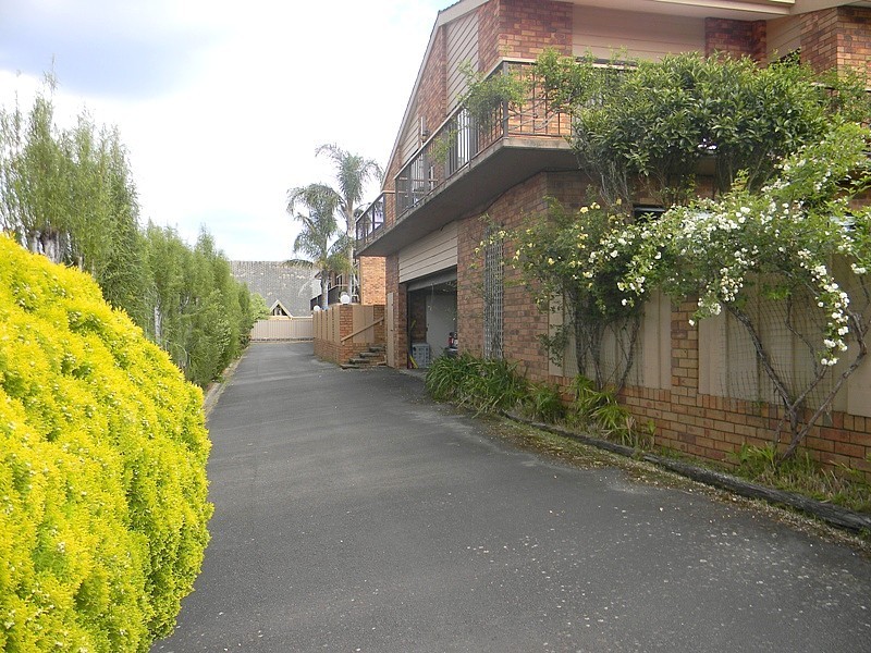 2/9 Cameron Street, Merimbula NSW 2548