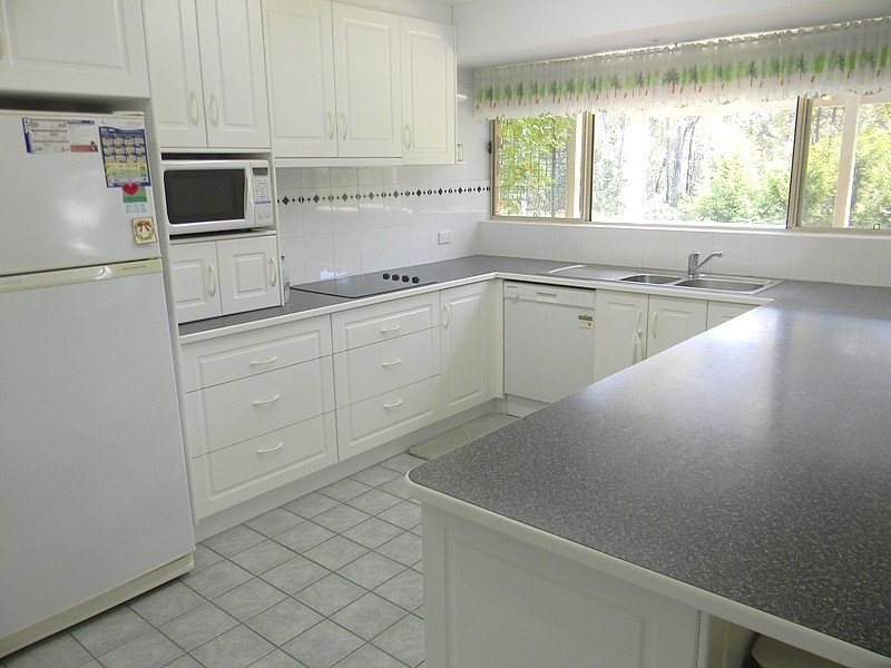 37 Golf Circuit, Tura Beach NSW 2548