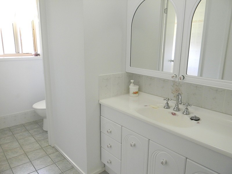 37 Golf Circuit, Tura Beach NSW 2548