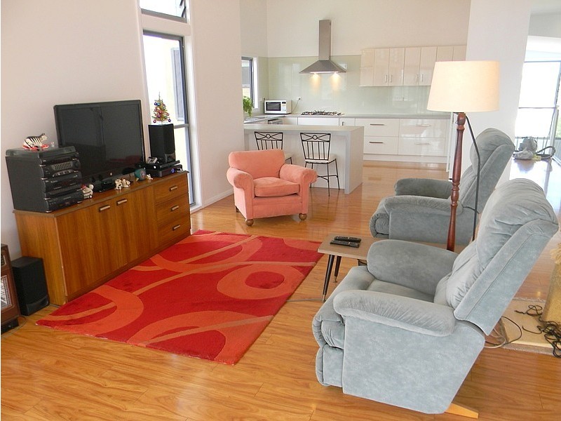 3 Emily Lane, Tura Beach NSW 2548