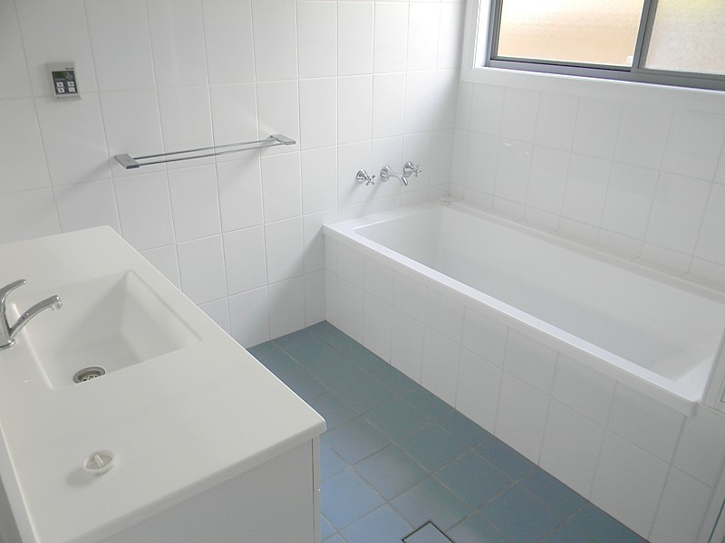 3 Emily Lane, Tura Beach NSW 2548