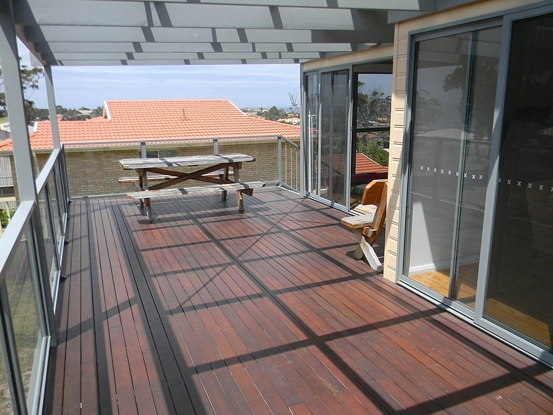 3 Emily Lane, Tura Beach NSW 2548