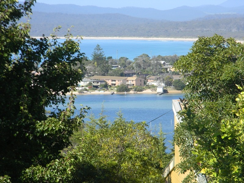 38 Lakeview Avenue, Merimbula NSW 2548
