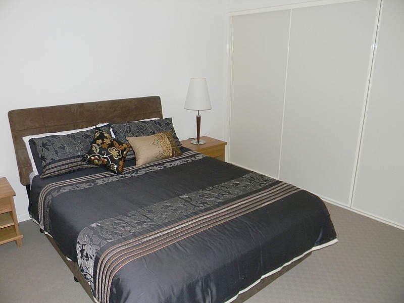 2/79-81 Culgoa Crescent, Pambula Beach NSW 2549