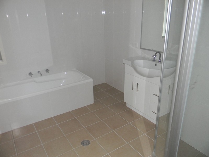2/79-81 Culgoa Crescent, Pambula Beach NSW 2549