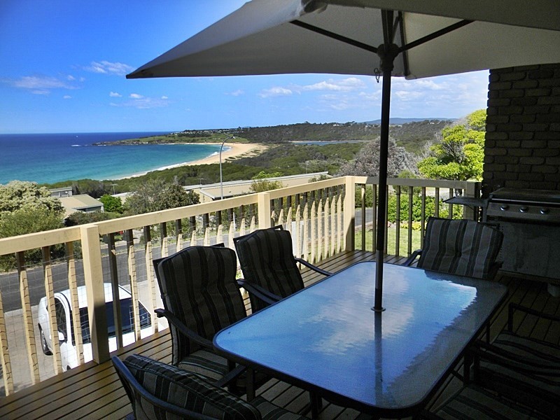 21 Surf Circle, Tura Beach NSW 2548