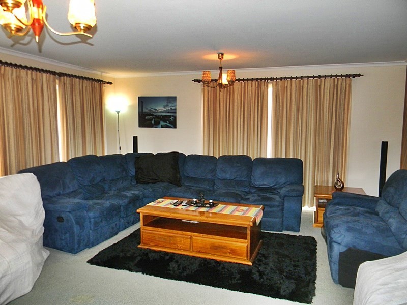 70 Sapphire Crescent, Merimbula NSW 2548