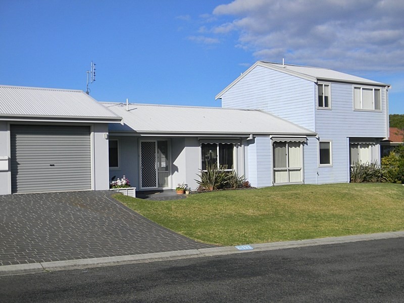 2/131 Headland Drive, Tura Beach NSW 2548
