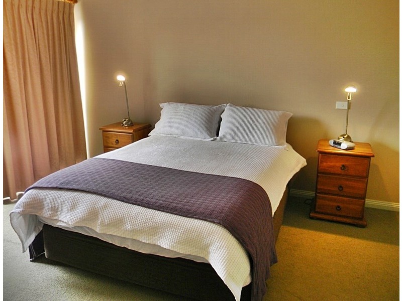 90 Main Street, Merimbula NSW 2548