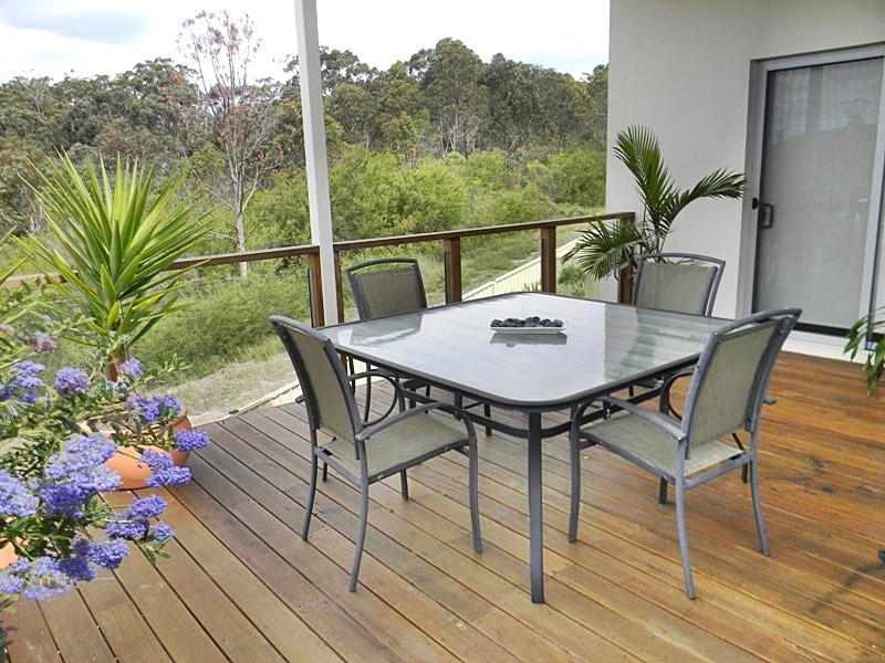 4B Elizabeth parade, Tura Beach NSW 2548