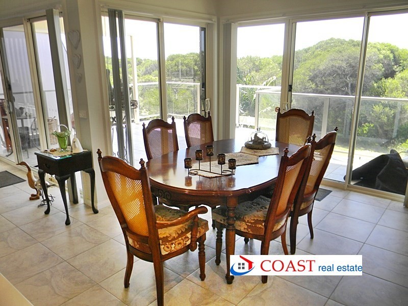 4c Surf Circle, Tura Beach NSW 2548