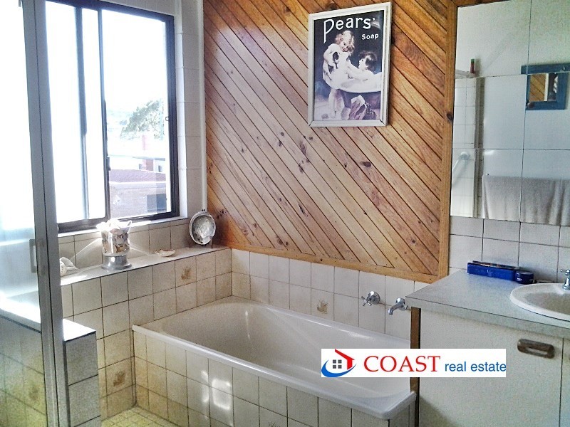 9 Chapman Avenue, Merimbula NSW 2548