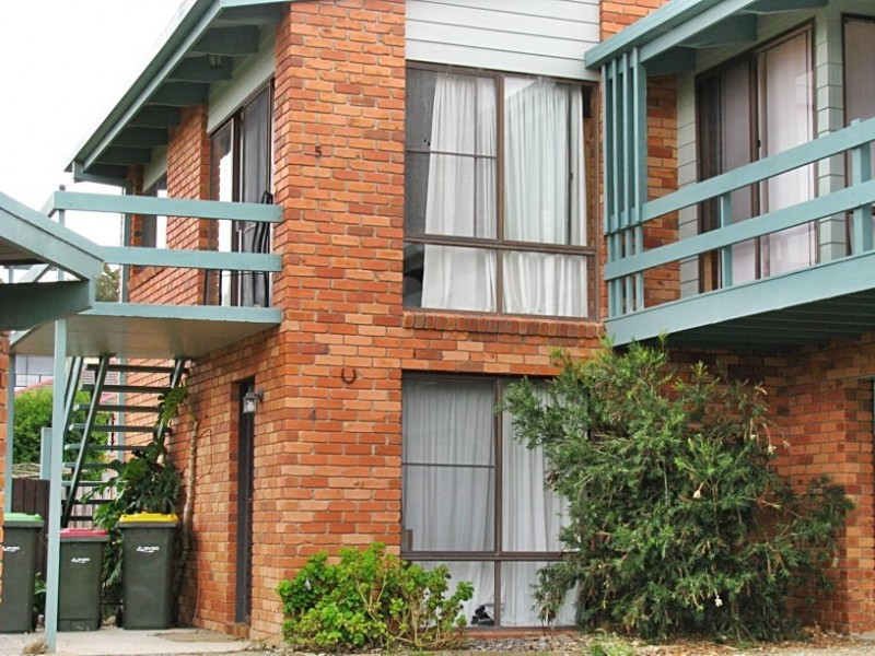 4/1 Surf Circle, Tura Beach NSW 2548