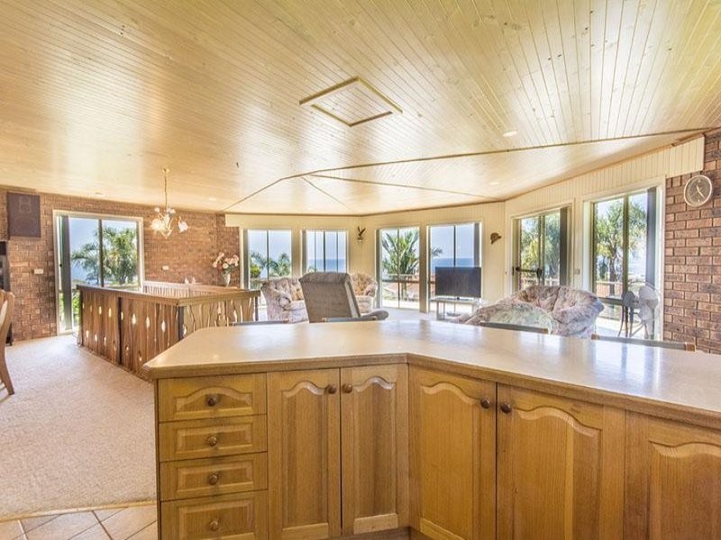 16 Beachview Court, Tura Beach NSW 2548
