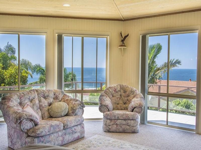 16 Beachview Court, Tura Beach NSW 2548