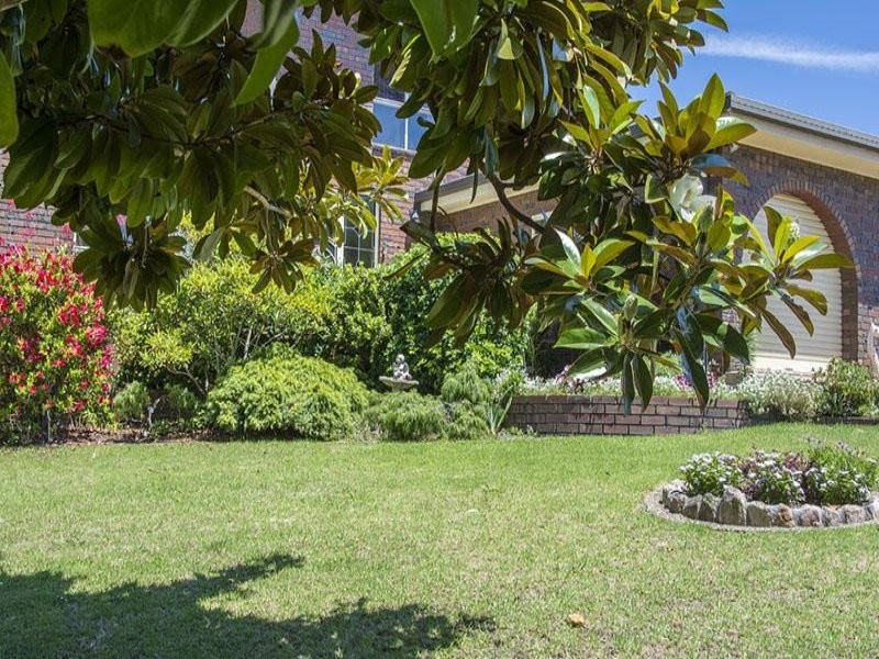 16 Beachview Court, Tura Beach NSW 2548