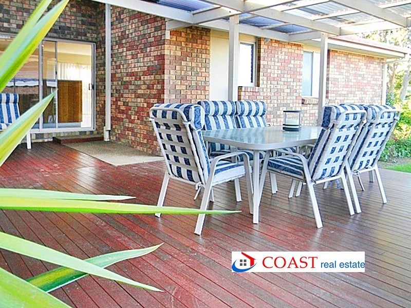 22 Yarrawood Avenue, Merimbula NSW 2548