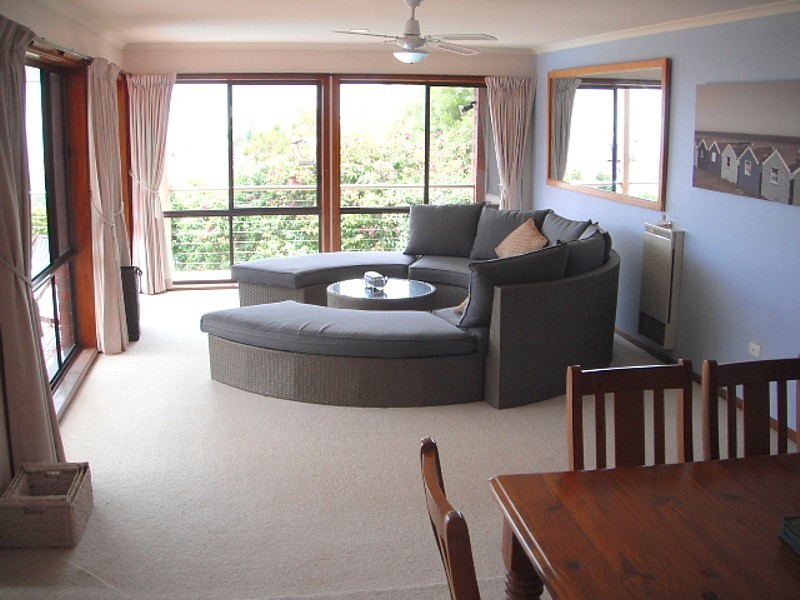 16 Golf Circuit, Tura Beach NSW 2548
