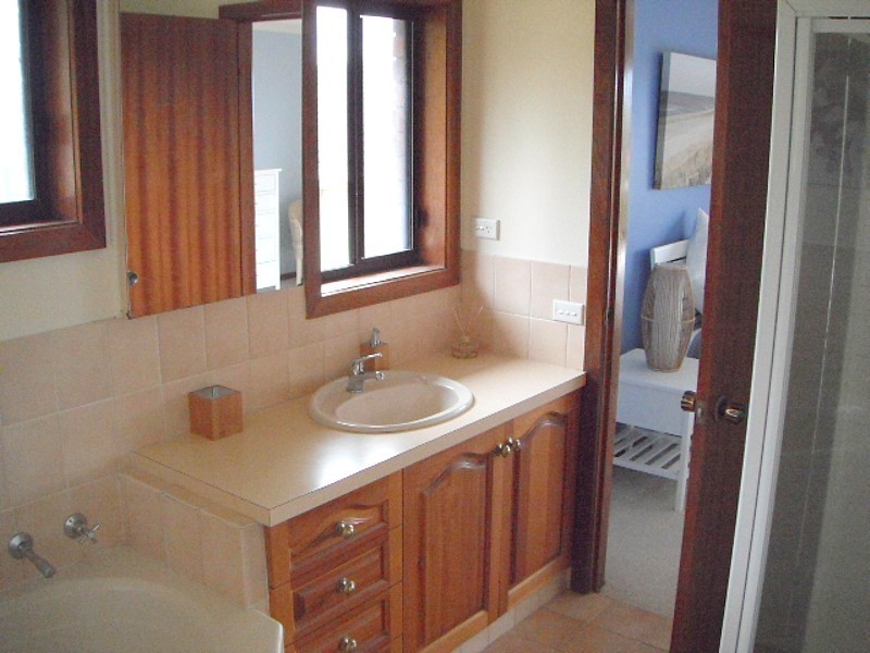 16 Golf Circuit, Tura Beach NSW 2548