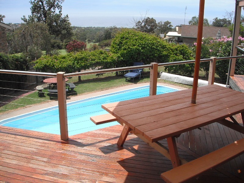 16 Golf Circuit, Tura Beach NSW 2548