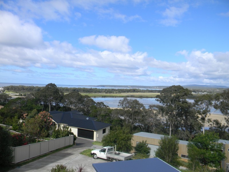 37 John Close, Merimbula NSW 2548