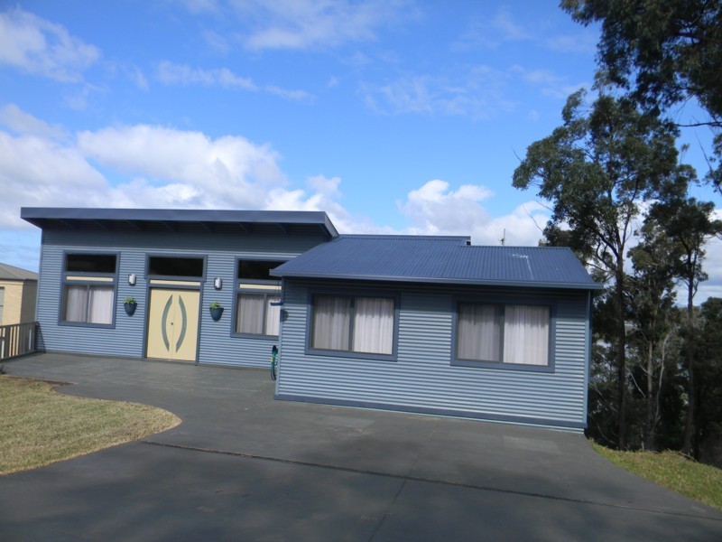 37 John Close, Merimbula NSW 2548