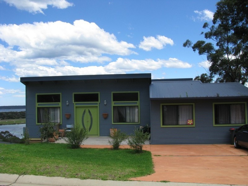 37 John Close, Merimbula NSW 2548
