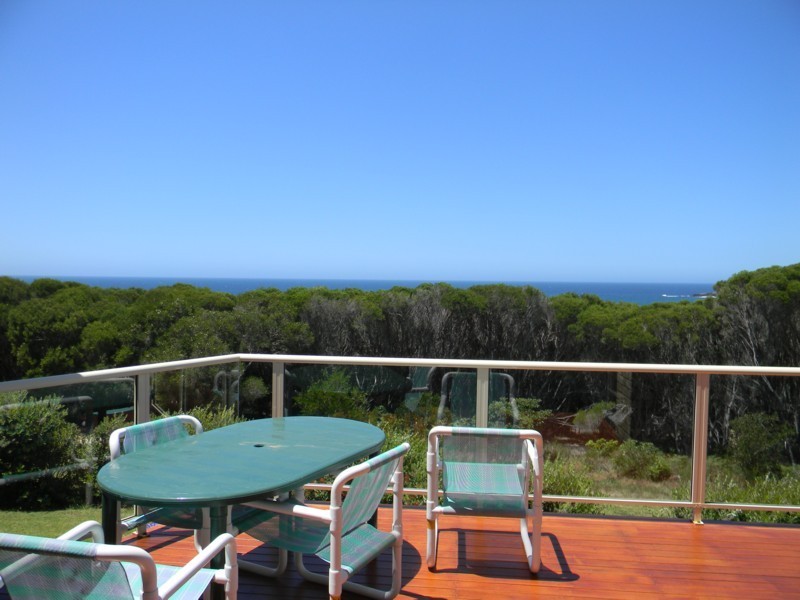 2/22 Surf Circle, Tura Beach NSW 2548