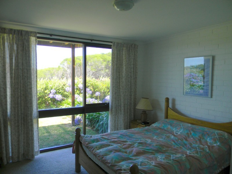 2/22 Surf Circle, Tura Beach NSW 2548