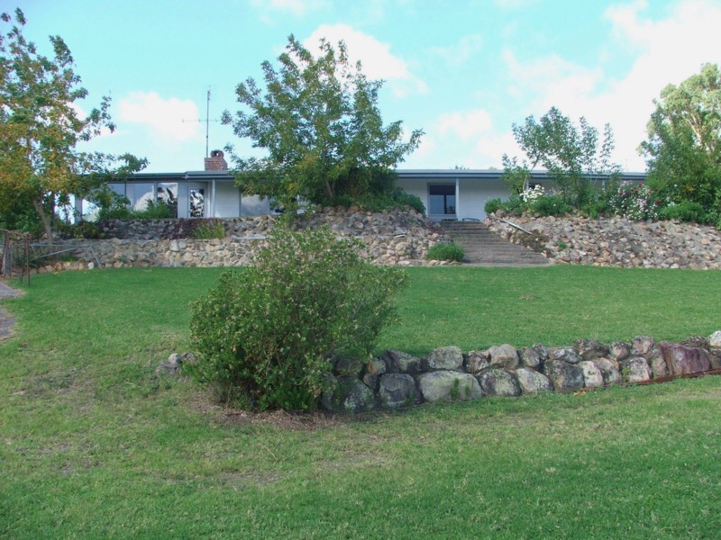 1009 Mt Darragh Road, Lochiel NSW 2549