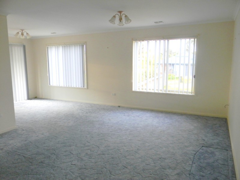 16 Clarke Street, Wolumla NSW 2550