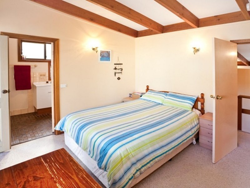 42 Garden Circle, Merimbula NSW 2548