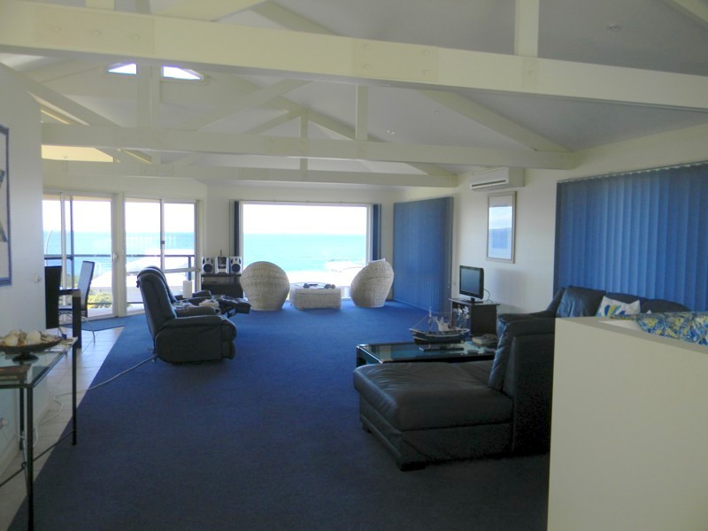 2 Nichole Court, Tura Beach NSW 2548