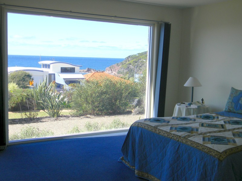 2 Nichole Court, Tura Beach NSW 2548