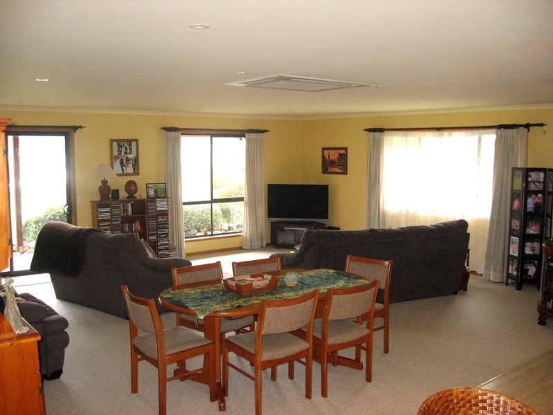 49 Queen Street, Bombala NSW 2632