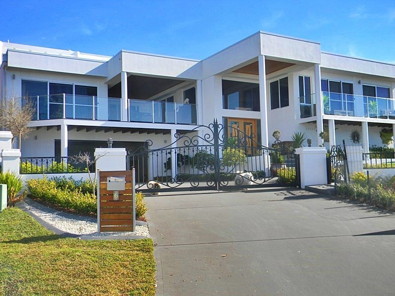 6 Lauren Court, Tura Beach NSW 2548