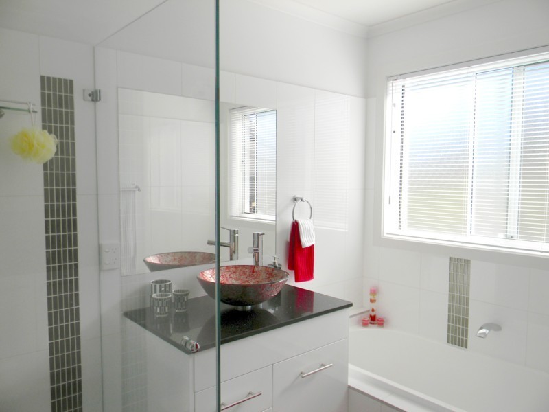 6 Lauren Court, Tura Beach NSW 2548