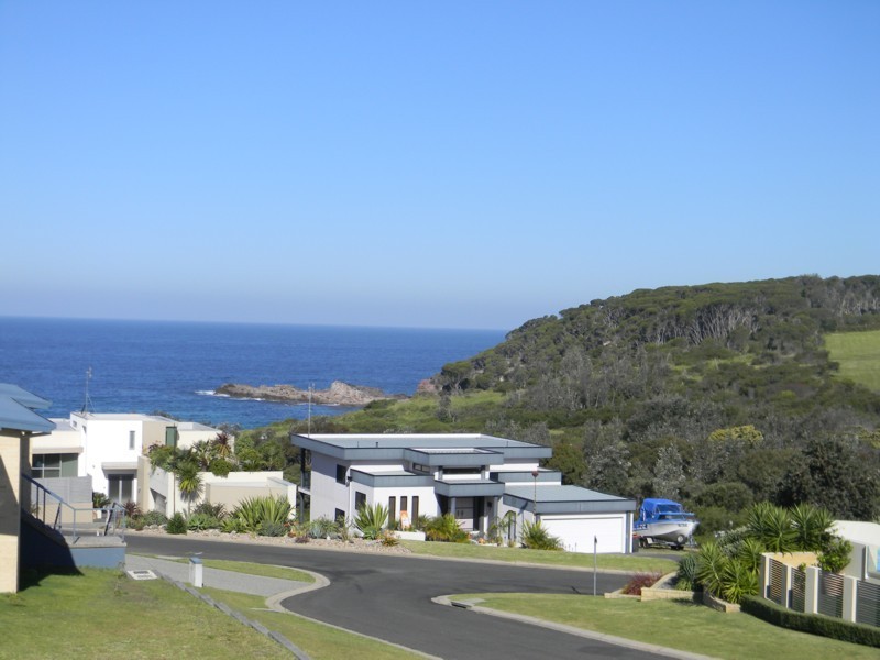 6 Lauren Court, Tura Beach NSW 2548