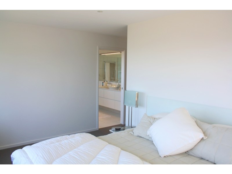 25 Acacia Crescent, Tura Beach NSW 2548