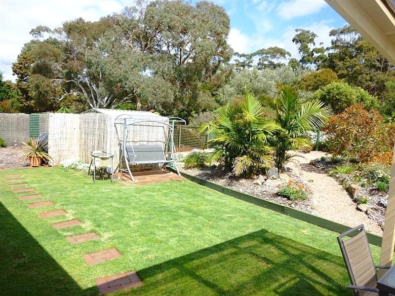 11 Hakea Place, Tura Beach NSW 2548