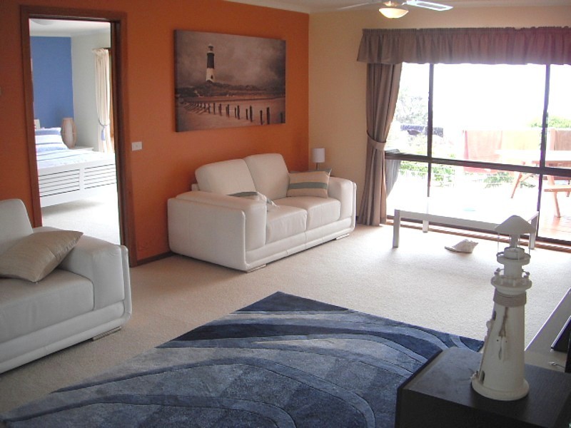 16 Golf Circuit, Tura Beach NSW 2548