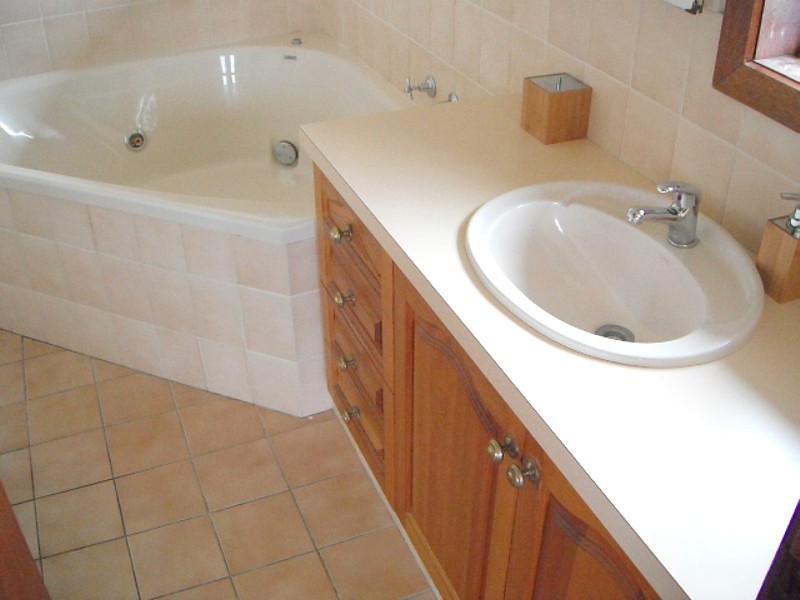 16 Golf Circuit, Tura Beach NSW 2548