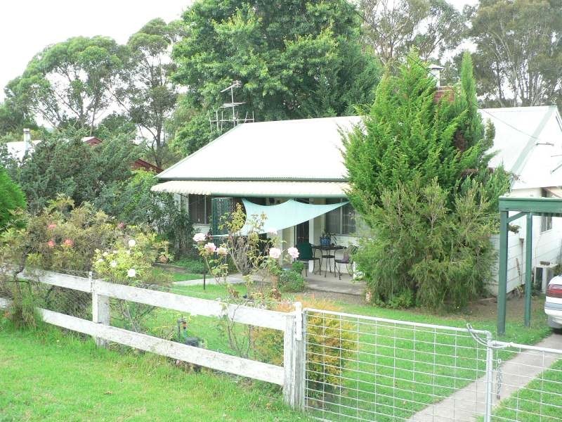 14 Hoyer Street, Cobargo NSW 2550