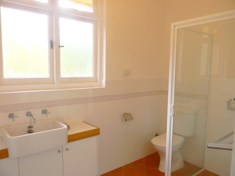 18 Lake Street, Merimbula NSW 2548