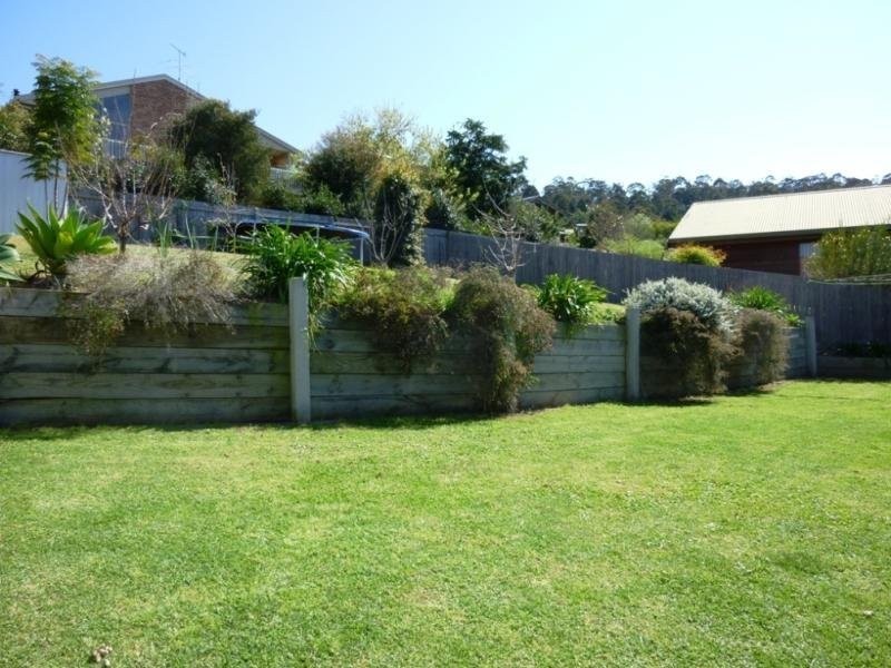 7 Garden Circle, Merimbula NSW 2548