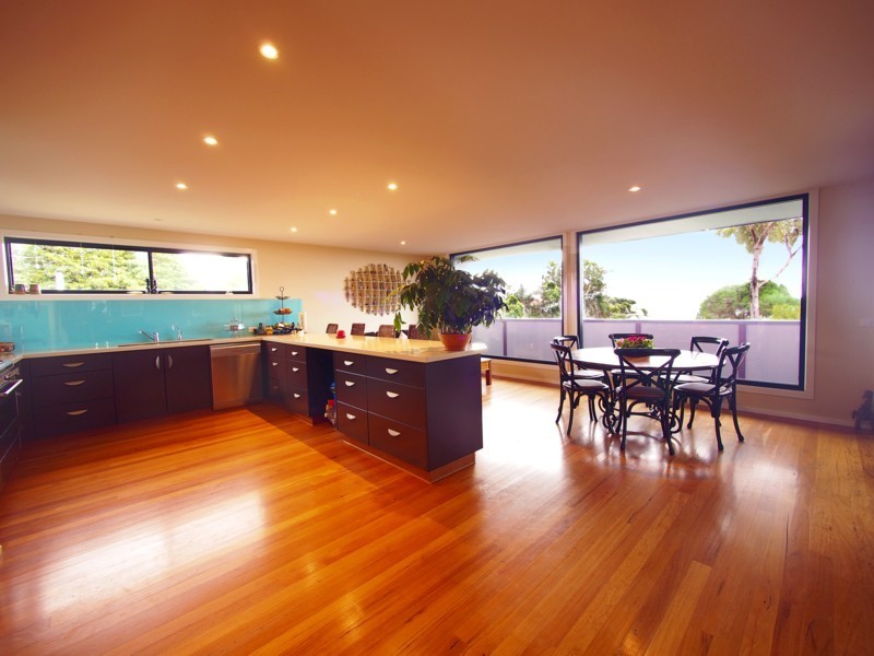 18 Lakeview Avenue, Merimbula NSW 2548