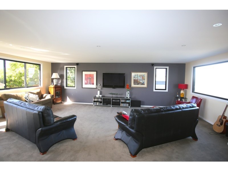 18 Lakeview Avenue, Merimbula NSW 2548