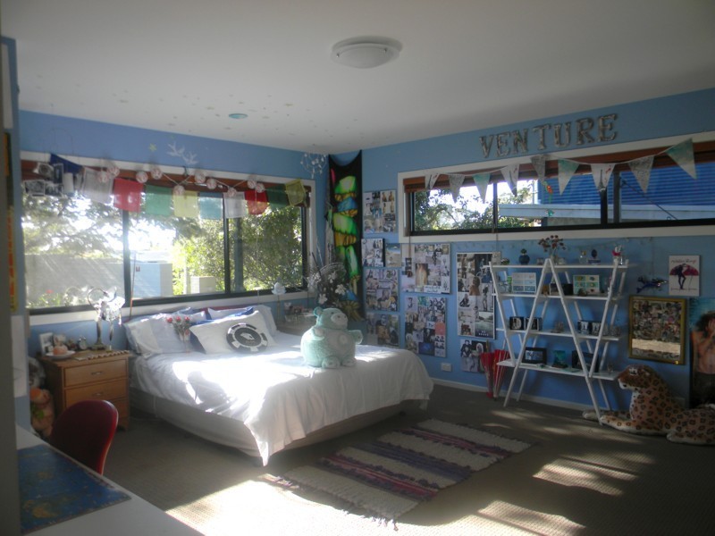 18 Lakeview Avenue, Merimbula NSW 2548