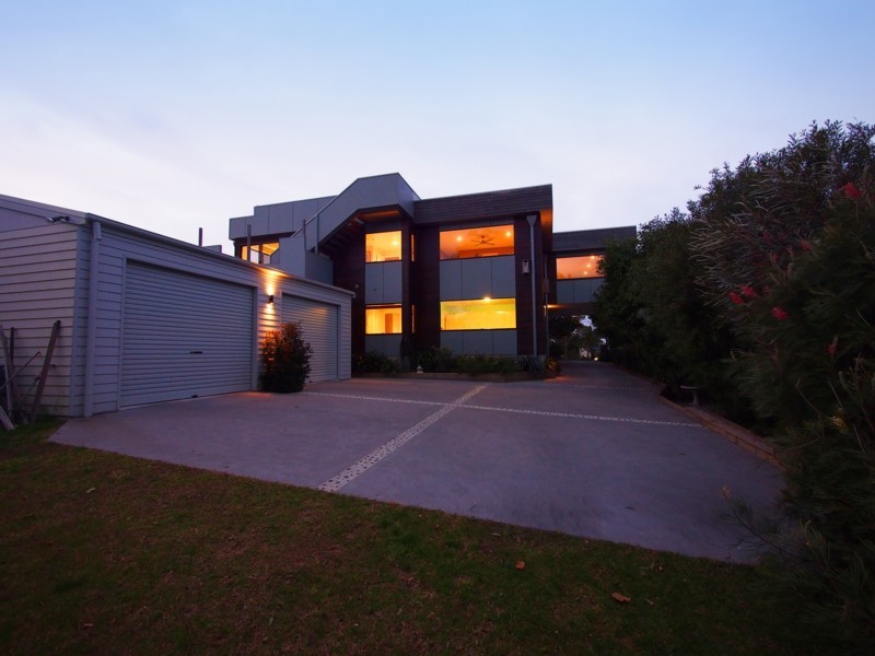 18 Lakeview Avenue, Merimbula NSW 2548