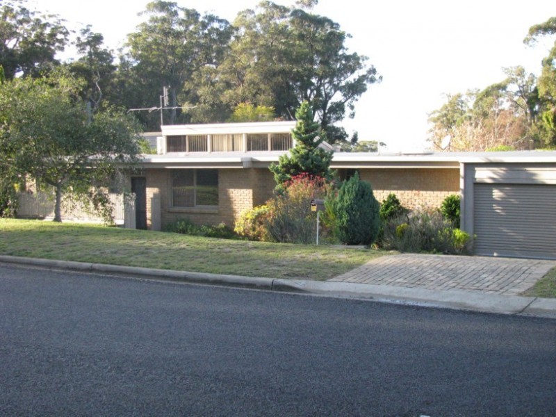 100 Golf Circuit, Tura Beach NSW 2548